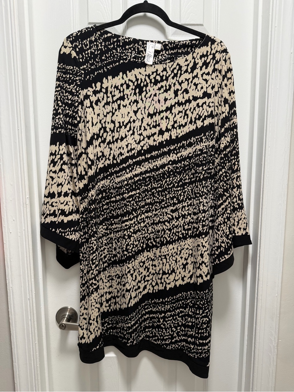 Emma & Michele Black and Cream Long-Sleeve Patterned Dress